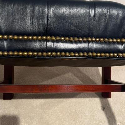 Leather Tufted Chair & Ottoman (2S-MG)