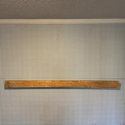 Wall Mount Mantel-Style Plate Stand (2KD-MG)