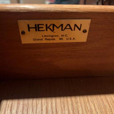 Hekman Carlton House Writing Desk (2S-MG)
