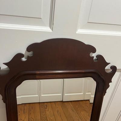 Tilt Top Table & Beveled Mirror (2S-MG)