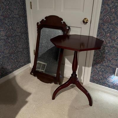 Tilt Top Table & Beveled Mirror (2S-MG)