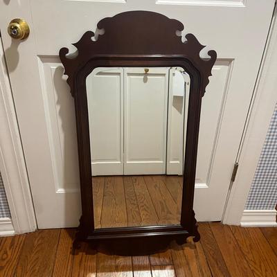 Tilt Top Table & Beveled Mirror (2S-MG)