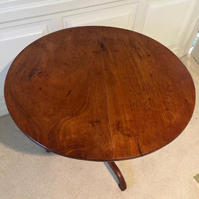 Formal Tilt Top Side Table (2D-MG)