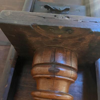 Formal Tilt Top Side Table (2D-MG)
