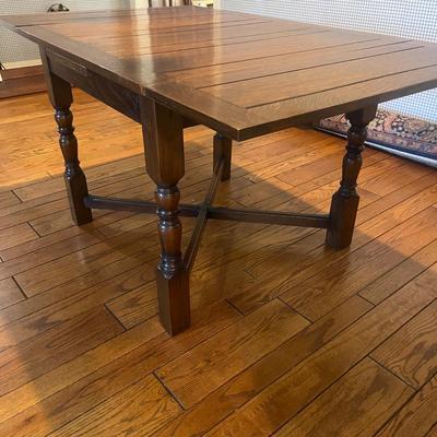 Expandable Dining Table (2KD-MG)