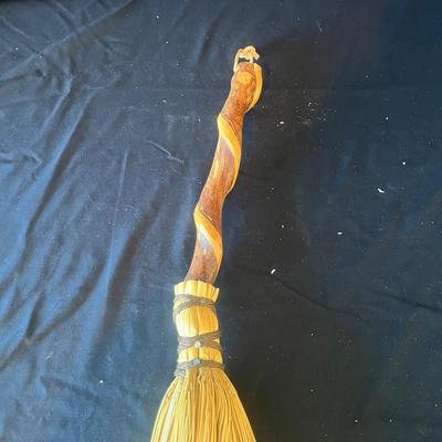 Decorative Folk Art Brooms, Cotton Wreath & Iron Hook (2KD-MG)