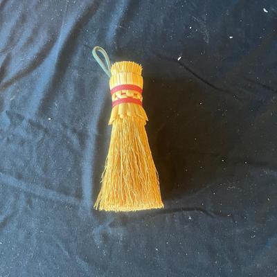 Decorative Folk Art Brooms, Cotton Wreath & Iron Hook (2KD-MG)