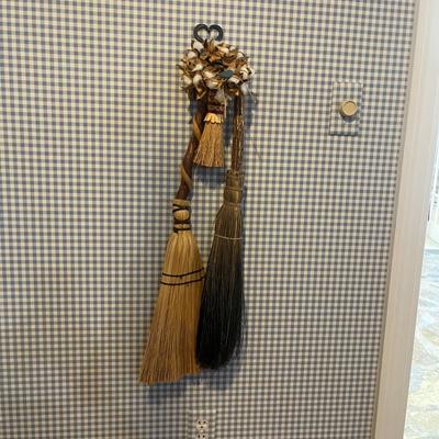 Decorative Folk Art Brooms, Cotton Wreath & Iron Hook (2KD-MG)