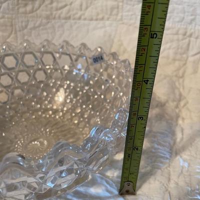 Glass bowl-sharkbite rim & crisscross pattern