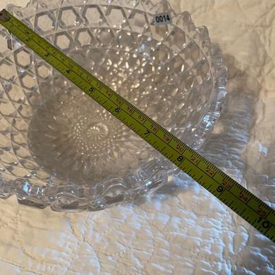 Glass bowl-sharkbite rim & crisscross pattern