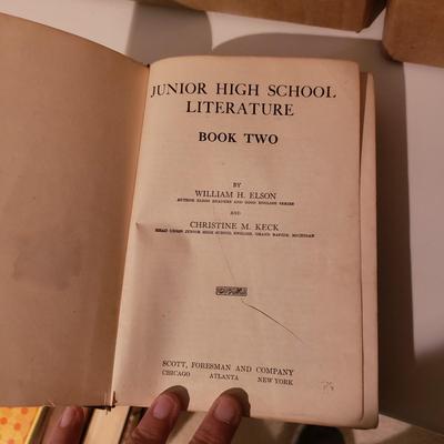 Antique School Books And More (2S-KD)