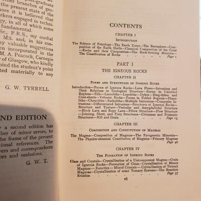 Vintage and Modern Geology Themed Book Lot (2S-KD)