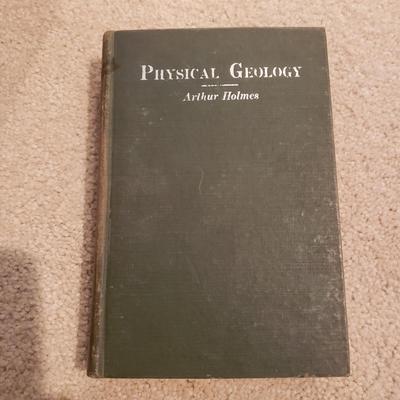 Vintage and Modern Geology Themed Book Lot (2S-KD)