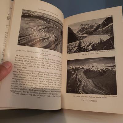 Vintage and Modern Geology Themed Book Lot (2S-KD)