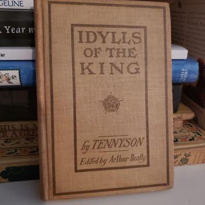 Vintage Poetry and Shakespeare Books (2S-KD)