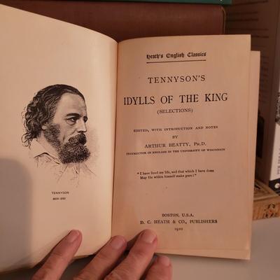 Vintage Poetry and Shakespeare Books (2S-KD)