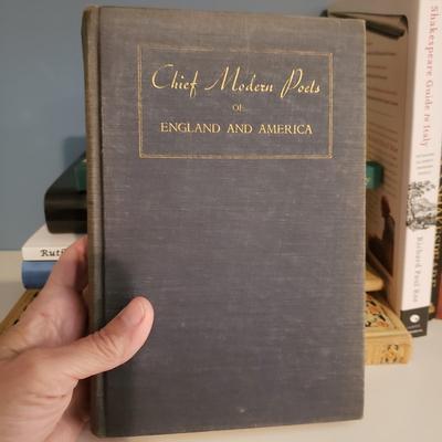 Vintage Poetry and Shakespeare Books (2S-KD)
