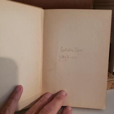 Vintage Poetry and Shakespeare Books (2S-KD)
