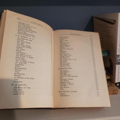 Vintage Poetry and Shakespeare Books (2S-KD)
