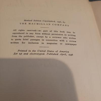 Vintage Poetry and Shakespeare Books (2S-KD)