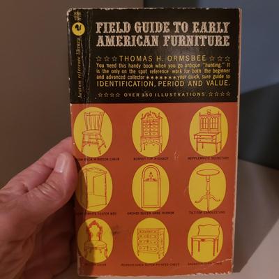Furniture, Antiques and Decorating Books (2S-KD)