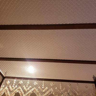 Wiltshire of Winchester Ltd Queen Canopy Bed and More (3PB-KD)