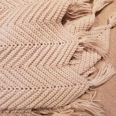Early's of Witney 100% Wool Throw and Crocheted Blankets (3PB-KD)