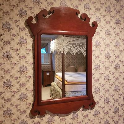 Vintage Wooden Chippendale Mirror (3PB-KD)