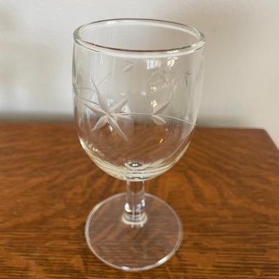 5 Starflower by Javits Wine Glass
