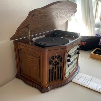 Vintage Emerson Radio