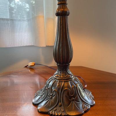 Vintage Handcrafted Tiffany Style Table Lamp