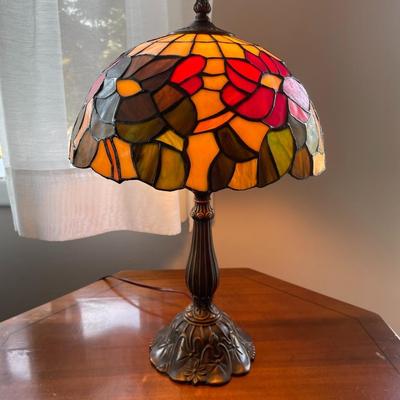 Vintage Handcrafted Tiffany Style Table Lamp
