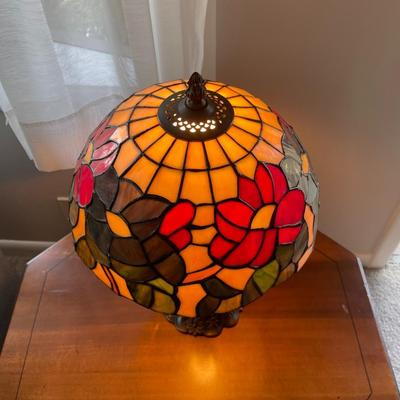 Vintage Handcrafted Tiffany Style Table Lamp