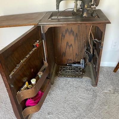 Antique Singer Manual Pedal Sewing Machine and Cabinet
