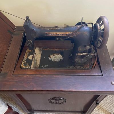 Antique Singer Manual Pedal Sewing Machine and Cabinet