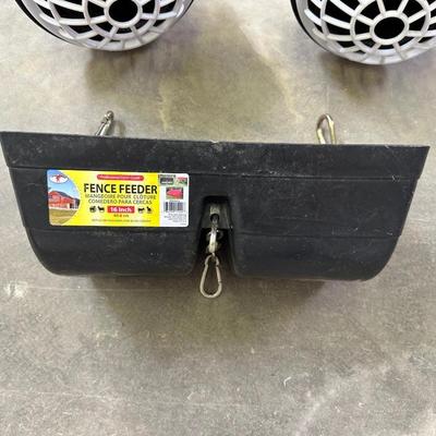 HEAT LAMPS AND FENCE FEEDERS