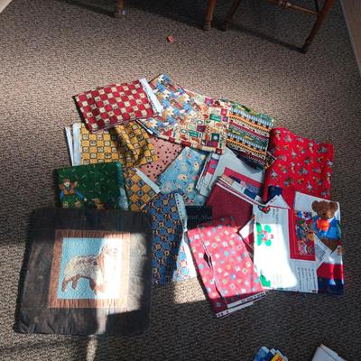 SEWING MATERIAL WITH DOGS, CATS AND TEDDY BEARS