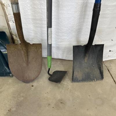 SNOW SHOVEL AND YARD TOOLS