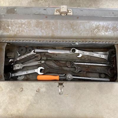 CRAFTSMAN TOOL BOX WITH SOCKETS, RATCHETS AND WRENCHES