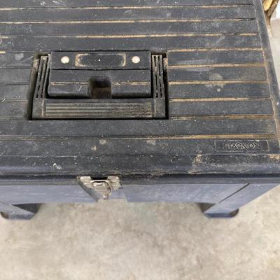 TOOL BOX STOOL WITH CLAMPS