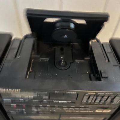 Sharp AM/FM CD & Cassette Player Boombox GX-CD10(BK) (2LR-MG)