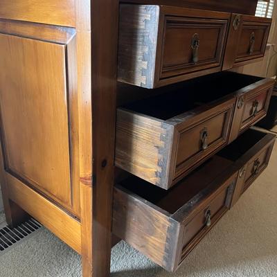 Townshend Side Table (2LR-MG)