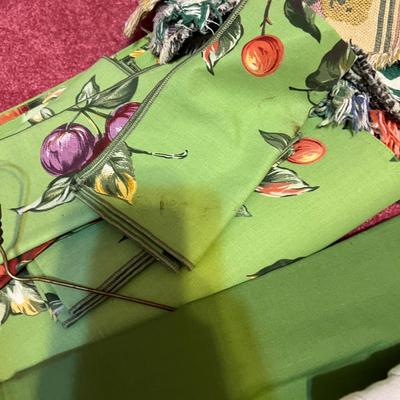 Vintage Table Linens