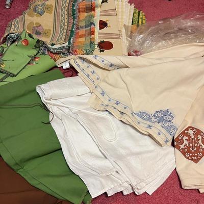 Vintage Table Linens