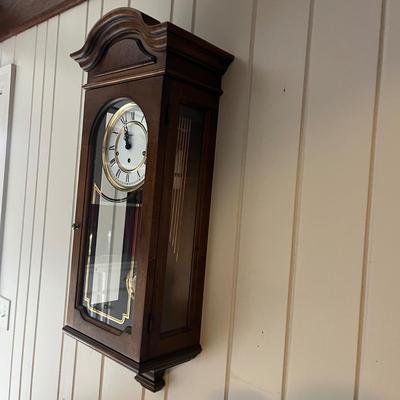 Howard Miller Wall Mount Clock (2LR-MG)
