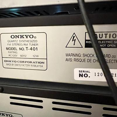 Onkyo Stereo System w. Speakers & Remote