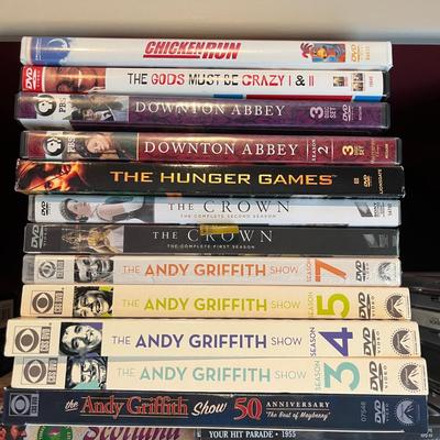 Collection of CDs & DVDs (2LR-MG)
