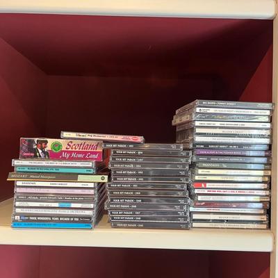 Collection of CDs & DVDs (2LR-MG)