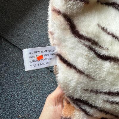 Pair of Stuffed Tigers (1BH-TF)