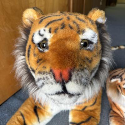Pair of Stuffed Tigers (1BH-TF)
